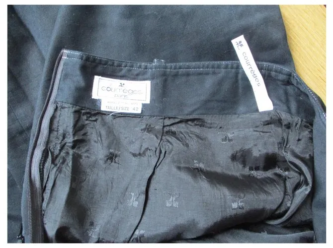 Courreges Falda recta, taille 42. Negro 