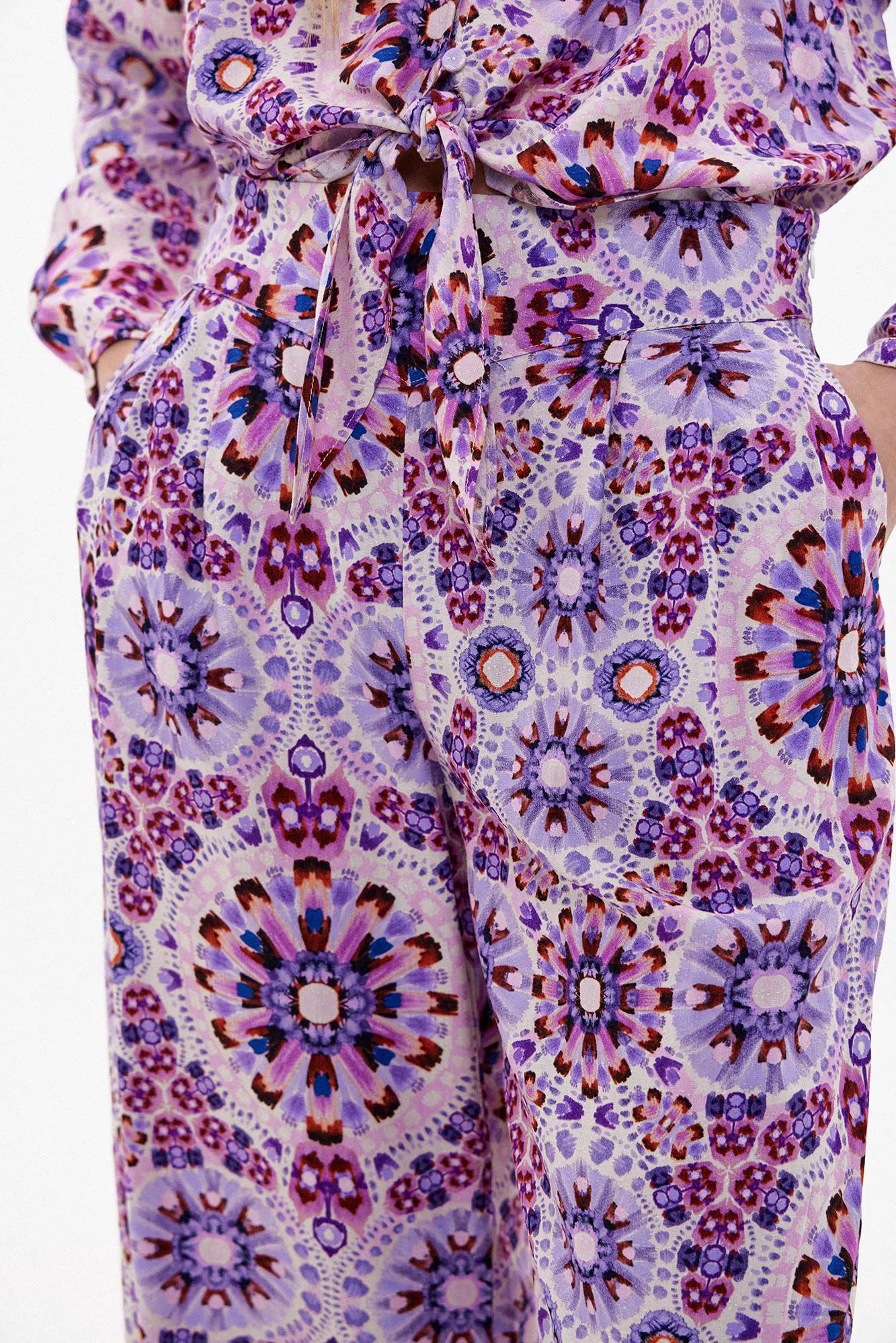 Petra. Pantalón amplio estampado