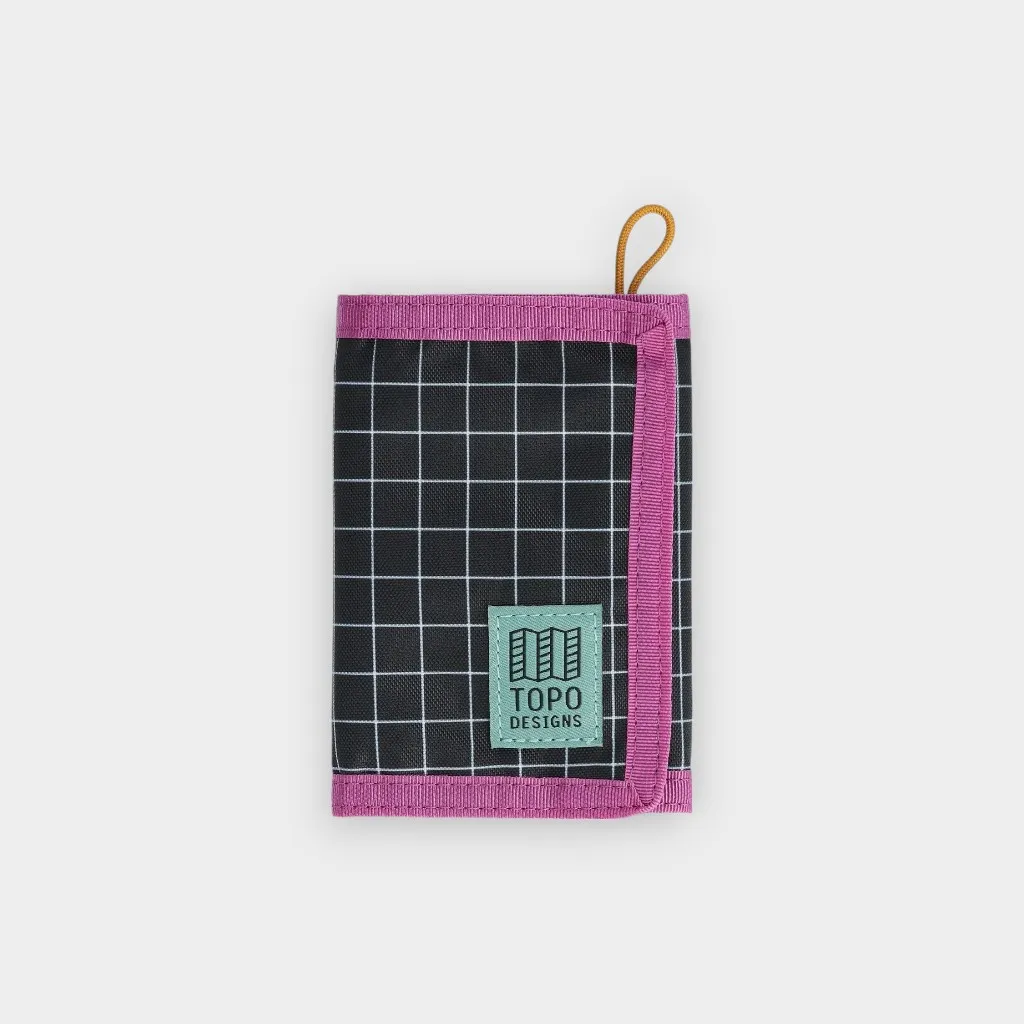 Topo Designs – Cartera Tri-fold black-white grid print